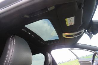 Volvo V-60 2.0 D 120 pk  Pular+ Dynamic  Euro 6 schuifdak Leer  Camera Navigatie  2017 picture 2