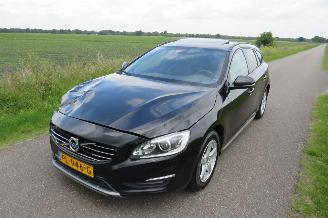 Volvo V-60 2.0 D 120 pk  Pular+ Dynamic  Euro 6 schuifdak Leer  Camera Navigatie  2017 picture 19