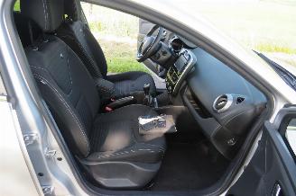 Renault Clio 0.9 TCe 2017 Limited  174.000km nap 5 Drs Navigatie picture 3