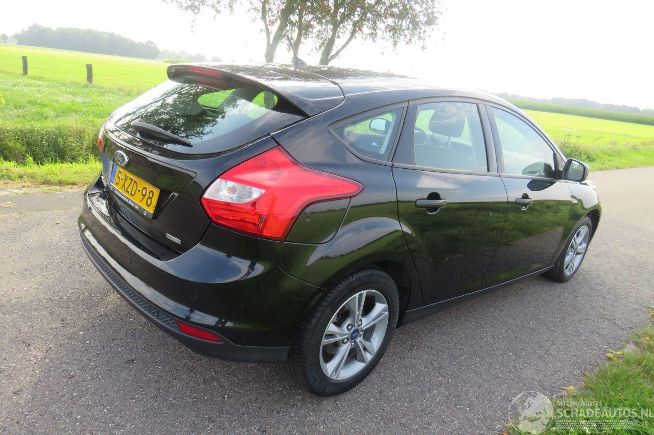 Ford Focus 1.0 Eco Boost 122.000km nap Edition 5Drs Navigatie [ Nieuwstaat 2014
