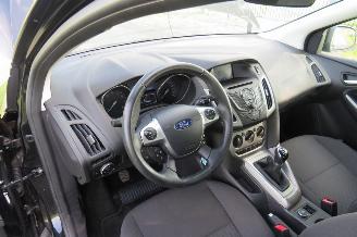 Ford Focus 1.0 Eco Boost 122.000km nap Edition 5Drs Navigatie [ Nieuwstaat 2014 picture 14