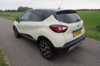 Voiture accidenté Renault Captur 1.2 TCe Automaat!!! 70.000km Intens Camera Navigatie Clima  [ 2017-06 nieuwstaat 2017/6