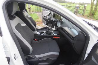 Opel Astra SPORTS TOURER 1.2 Turbo Edition 110pk 2025  27.000km nap Camera Navi Stoelverwarming vol optie picture 18