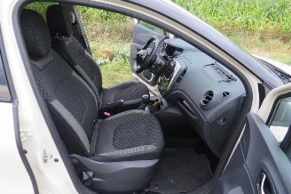 Renault Captur 1.2 TCE 118pk Automaat 70.000km nap Camera Navigatie Clima  2017 -06 picture 23