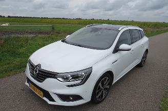 Renault Mégane 1.3 116pk  TCe Bose Navigatie Sport stoelen  186.000km nap Leer Sport [  2020 picture 22
