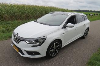 Renault Mégane 1.3 116pk  TCe Bose Navigatie Sport stoelen  186.000km nap Leer Sport [  2020 picture 15