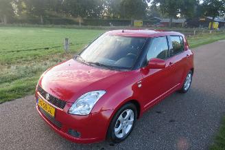 Suzuki Swift 1.5 102pk Exclusief 128.000km  van oma Geweest  Airco picture 10