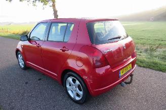 Suzuki Swift 1.5 102pk Exclusief 128.000km  van oma Geweest  Airco picture 8
