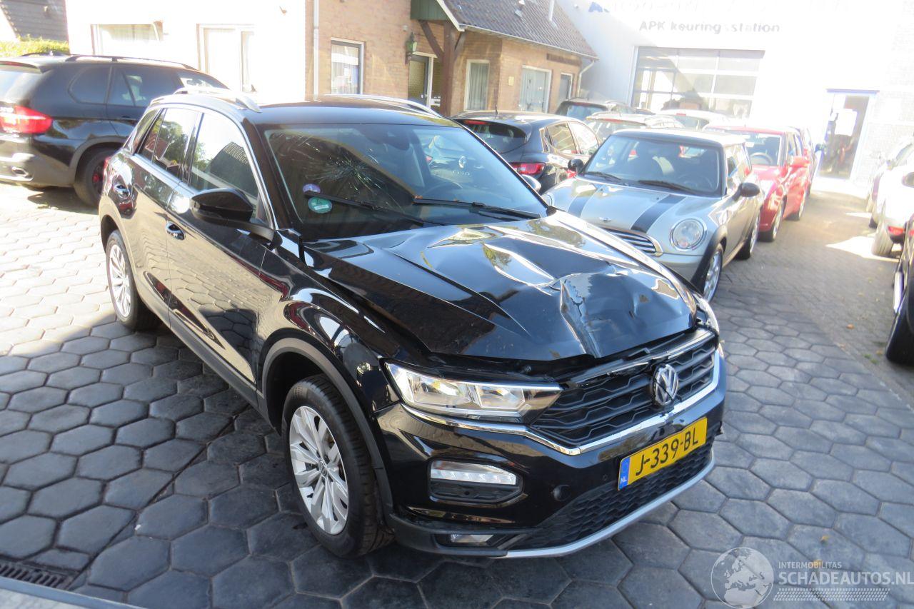 Volkswagen T-Roc 1.5 TSI Automaat Style  101.000km nap Camera 2020-07 Splinternieuw