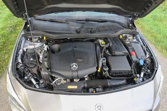 Mercedes Cla-klasse 200 D Automaat 136pk Shooting Break AMG Edition Glasendak [ Facelift model picture 18