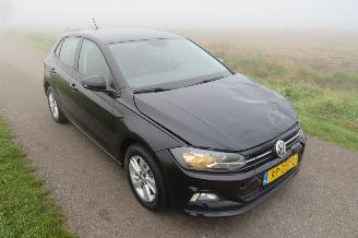 Volkswagen Polo 1.0 TSi 95pk Euro 6 5drs Airco Navigatie 2018 topstaat  rijdbaar koelers oke picture 2