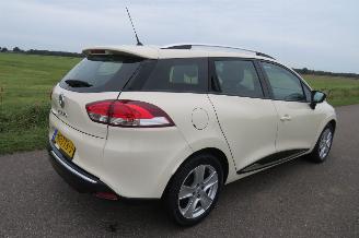 uszkodzony samochody osobowe Renault Clio 1.5 DCI Eco Expression   205.000km nap Navigatie Airco  2015 Topstaat 2015/12