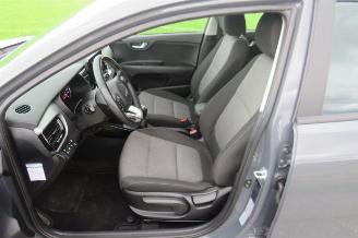 Kia Stonic 1.0 T GDI MHEV GT Line MPV 33.000km  camera navigatie  airco Nieuwstaat picture 27