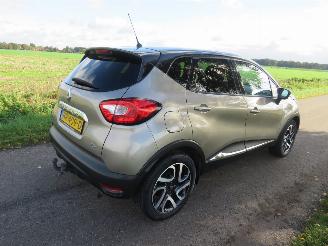 Damaged car Renault Captur 12 TCE 120pk Dynamique Automaat!!!! 146.000km  navigatie Airco 2014 topstaat 2014/4
