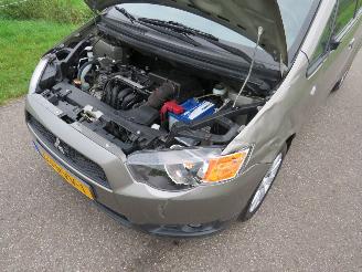 Mitsubishi Colt 1.3 Edition Two  Automaat  75.000km nap Airco  5Drs  2011 picture 11