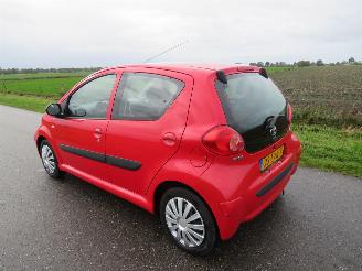 Schadeauto Toyota Aygo 1.0 12v + 5drs Airco 2008-11 2008/11