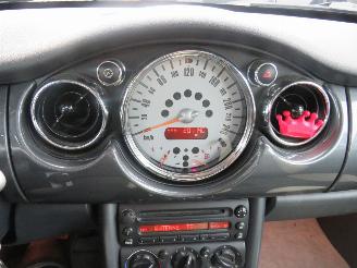 Mini Mini COOPER 1.6 116pk Airco  2005  [ schadevrij top staat  schuifdak picture 24