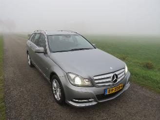 Mercedes C-klasse 220 CDI 170pk Business Avangarde  2012 Estate navigatie  leer camera [ schadevrij picture 12