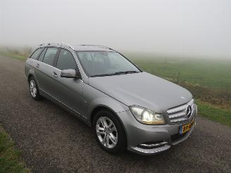 Mercedes C-klasse 220 CDI 170pk Business Avangarde  2012 Estate navigatie  leer camera [ schadevrij picture 4
