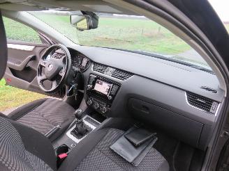 Skoda Octavia 1.2 TSi Greentech Active Edition  Camera Navigatie Clima Stoelverwarming picture 14