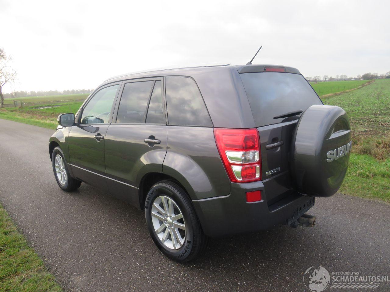 Suzuki Vitara 2.4 169pk Automaat Grande 4x4 High Executive  2009-12  camera Navigatie  clima stoelverwarming