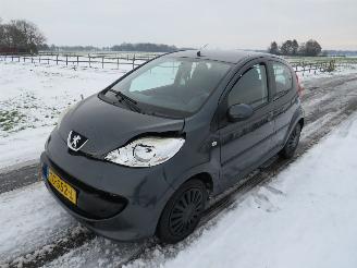 Peugeot 107 1.0 12v  89.000km  100% Orgineel 5drs Airco  [ nieuwstaat  2009 picture 7