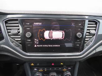Volkswagen T-Roc 1.5 TSi Sport 150pk 2018 Parkeerschade [ Camera Navigatie Clima stoel stuur verwarring picture 21