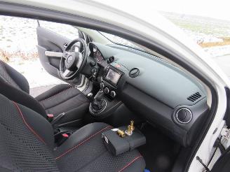 Mazda 2 1.3  GT M Line Benzine/ Lpg  2011-09  Parkeerschade picture 10