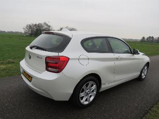 škoda osobní automobily BMW 1-serie 118 Diesel 143pk 6 Bak Navigatie Airco 2014  [ Model 2015  [parelmoer 2014/5