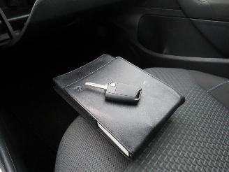 Volkswagen Polo 1.4 TDi 5drs 233.000km Nap Navigatie Airco  2015 parkeerschade picture 15