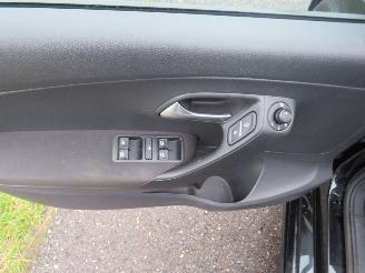 Volkswagen Polo 1.4 TDi 5drs 233.000km Nap Navigatie Airco  2015 parkeerschade picture 11