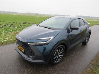 Toyota C-HR 1.8 Automaat Hybride Benzine Elektrische 17.000km 2024 Camera stoelverwaming navigatie picture 22