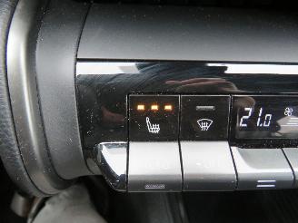 Toyota C-HR 1.8 Automaat Hybride Benzine Elektrische 17.000km 2024 Camera stoelverwaming navigatie picture 15