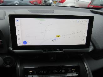 Toyota C-HR 1.8 Automaat Hybride Benzine Elektrische 17.000km 2024 Camera stoelverwaming navigatie picture 13