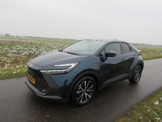 Toyota C-HR 1.8 Automaat Hybride Benzine Elektrische 17.000km 2024 Camera stoelverwaming navigatie picture 24