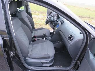 Volkswagen Polo 1.4 16v 5Drs 215.000km   Airco Navigatie  topstaat 2010 picture 24