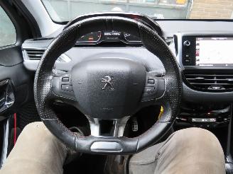 Peugeot 208 1.2 110pk GT Line  5Drs 82.000km nap Leer Camera Navigatie  2016 topstaat picture 13