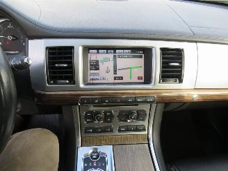 Jaguar XF 2.2 S.R Sport LE  200pk Automaat  2015 vol optie picture 22