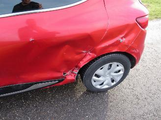 Renault Clio Renault Clio 0.9 TCe 90pk Limited Airco Navigatie  2017 picture 11