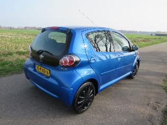 Toyota Aygo 1.0 12v 5Drs 135.000km  NAP Airco Dynamic Blue 2010 [ eerste eigenaar picture 23