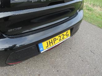 Peugeot 208 1.2 Pure Tech 100 Allure  3.000km  splinter nieuw  5drs Camera Leer Sport stoelen 2025 picture 16