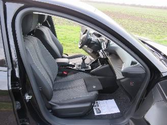 Peugeot 208 1.2 Pure Tech 100 Allure  3.000km  splinter nieuw  5drs Camera Leer Sport stoelen 2025 picture 10