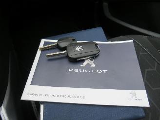 Peugeot 2008 12 Pure 73.000km nap  Pure Tech Blue Lion  2016 Navigatie Clima  Sport picture 5