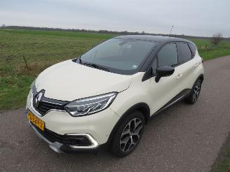 krockskadad bil auto Renault Captur 0.9 TCE 75.000km Nap 90pk Intens 11-2017 Camera Navigatie Clima  [ nieuwstaat 2017/11