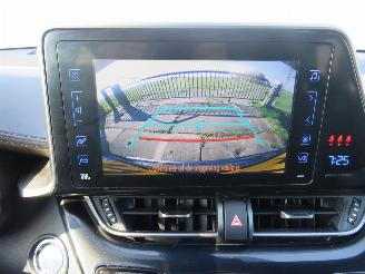 Toyota CH-R 1.8 Aut Hybride Premium  Electrische / Benzine  2017 Leer Camera .Navigatie picture 3
