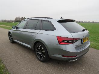 uszkodzony samochody osobowe Skoda Superb Combi 1.5 TSI 150pk Automaat  ACT Sportline Busines schuifdak leer  camera navigatie 2020/8