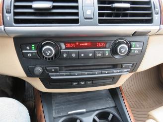 BMW  X5 X Drive 4.8 355pk V8 LPG /Benzine Onderbouw bedrijfsauto 4x4 170.000km vol optie Automaat picture 37