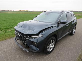 Hyundai Tucson 1.6 4x4  Elektrisch/ Benzine Automaat  Full Hybride plug in 1.6 T-GDI PHEV 180PK Comfort 4x4 18.000KM NAP picture 9