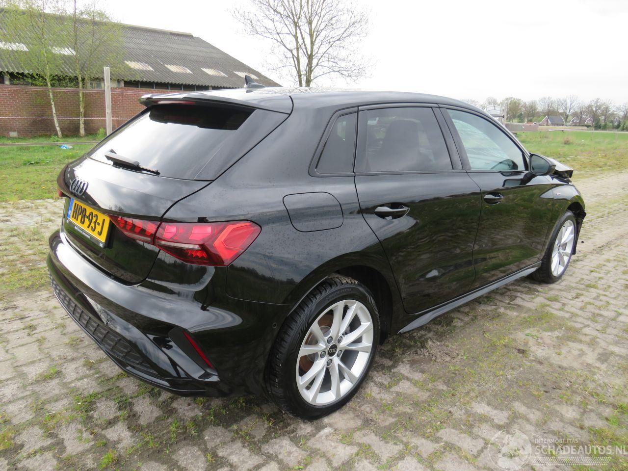 Audi A3 4.0 TFSI Aut SPORTBACK PHEV 150 Electrich Benzine S line Edition