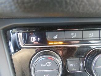 Volkswagen Touran 1.4 TSi  150pk 7 PERSOONS Camera Navigatie  2016  140.000km stoelverwarming picture 12